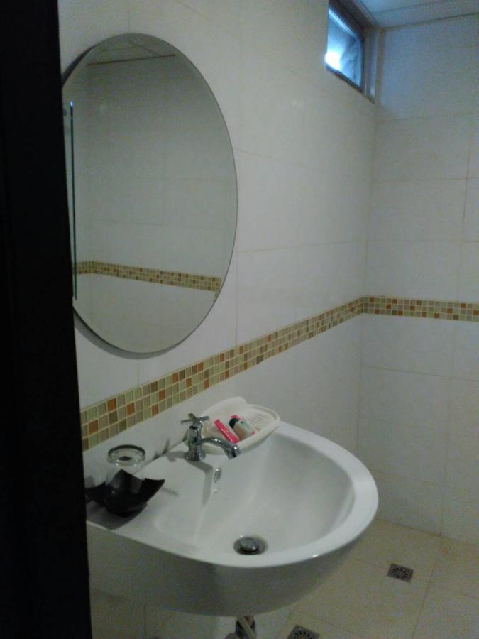 Tongpoon Hotel Bangkok Buitenkant foto
