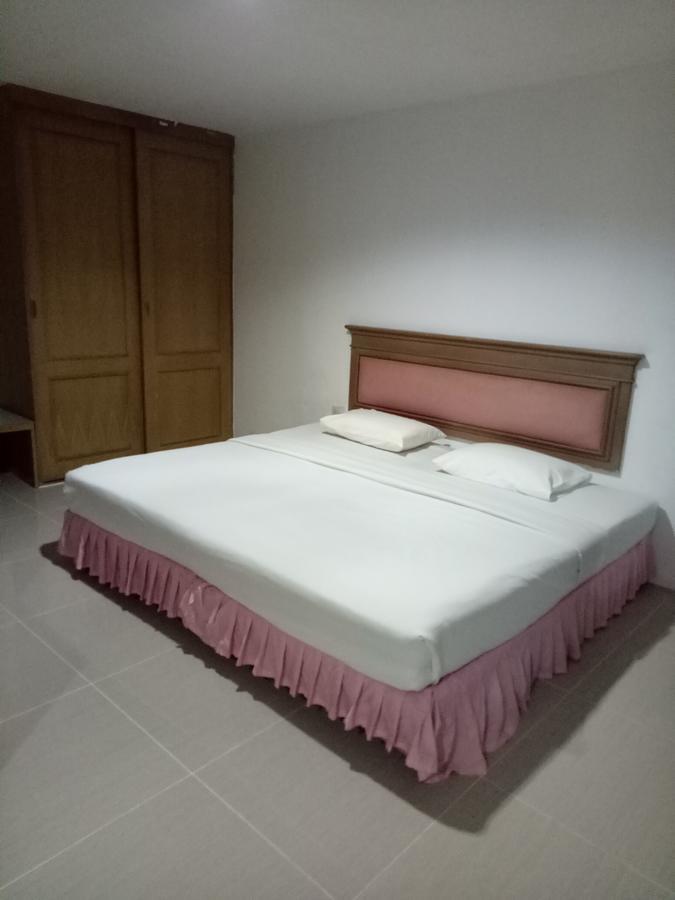 Tongpoon Hotel Bangkok Buitenkant foto