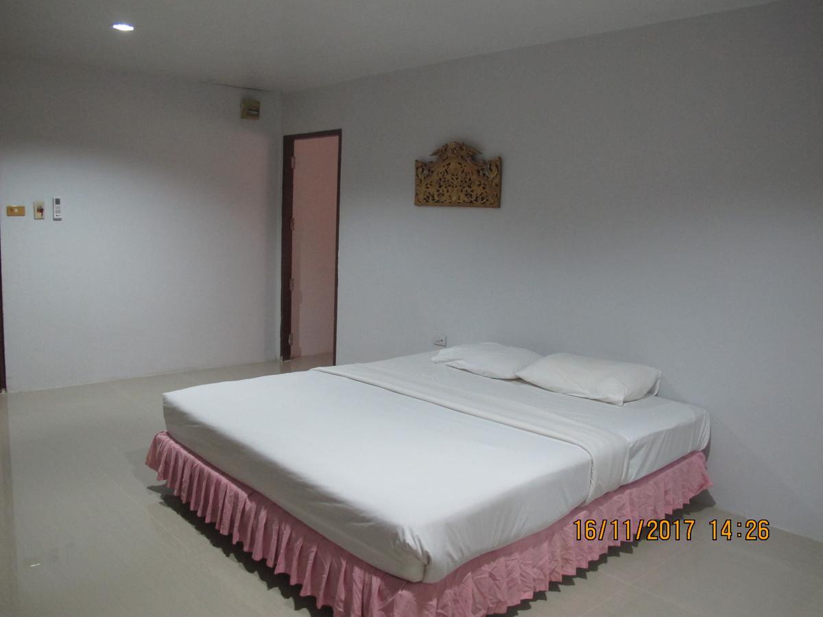 Tongpoon Hotel Bangkok Buitenkant foto